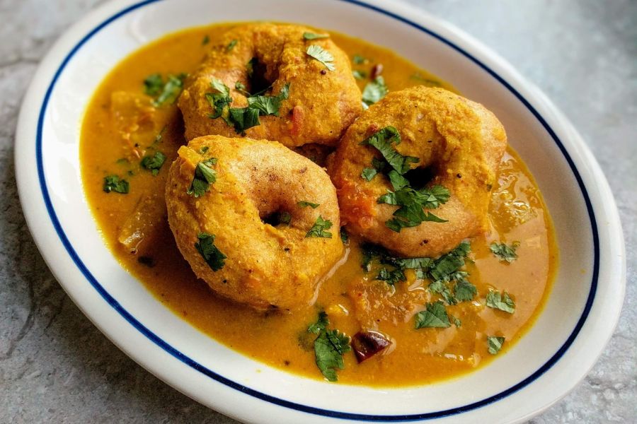 Sambhar Vada
